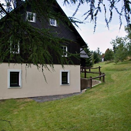 Chaloupka Slamenka Villa Loucna pod Klinovcem Ngoại thất bức ảnh