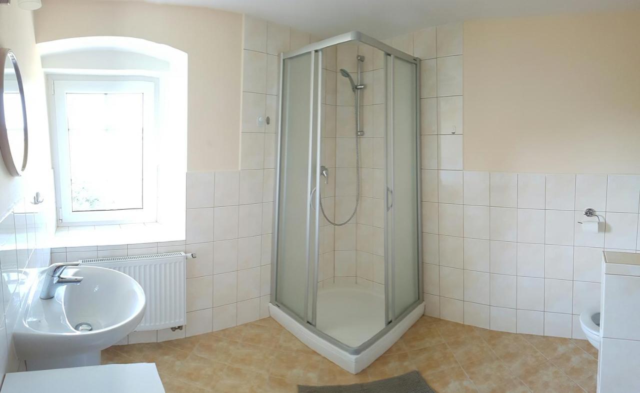 Chaloupka Slamenka Villa Loucna pod Klinovcem Ngoại thất bức ảnh