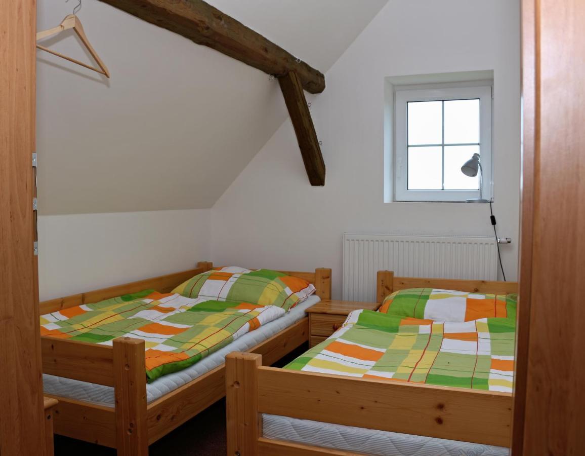Chaloupka Slamenka Villa Loucna pod Klinovcem Ngoại thất bức ảnh