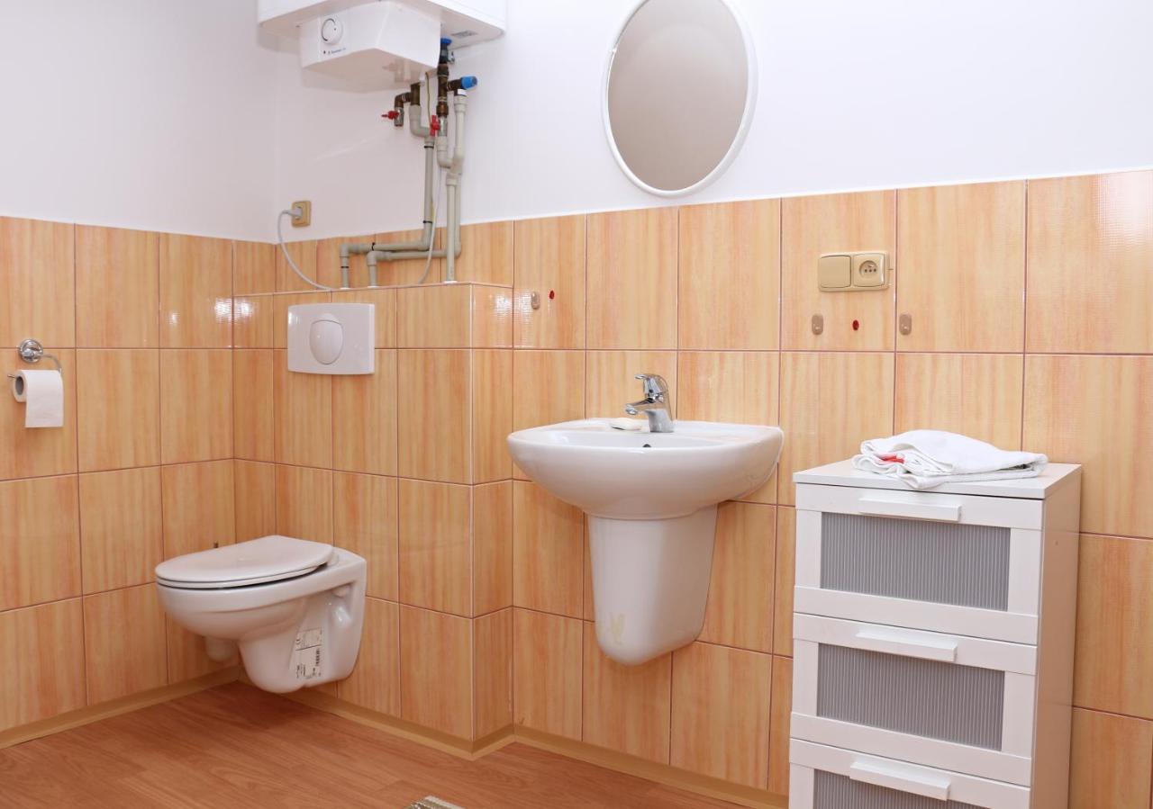 Chaloupka Slamenka Villa Loucna pod Klinovcem Ngoại thất bức ảnh