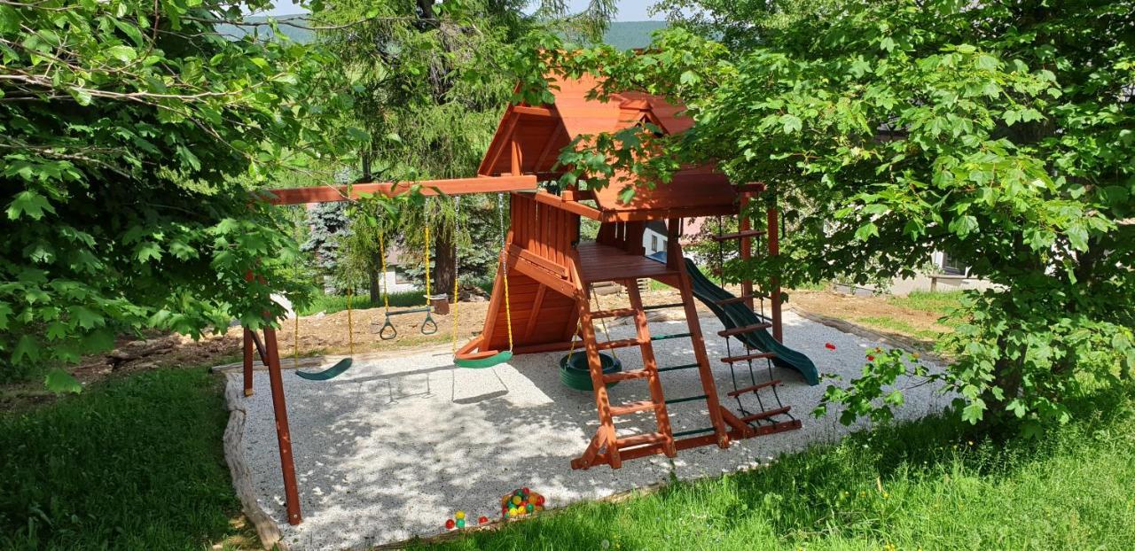Chaloupka Slamenka Villa Loucna pod Klinovcem Ngoại thất bức ảnh